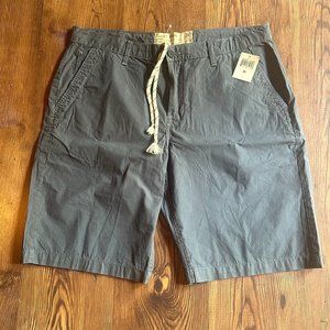Lucky Brand Men's Shorts NWT 36 waist. Grey drawstring